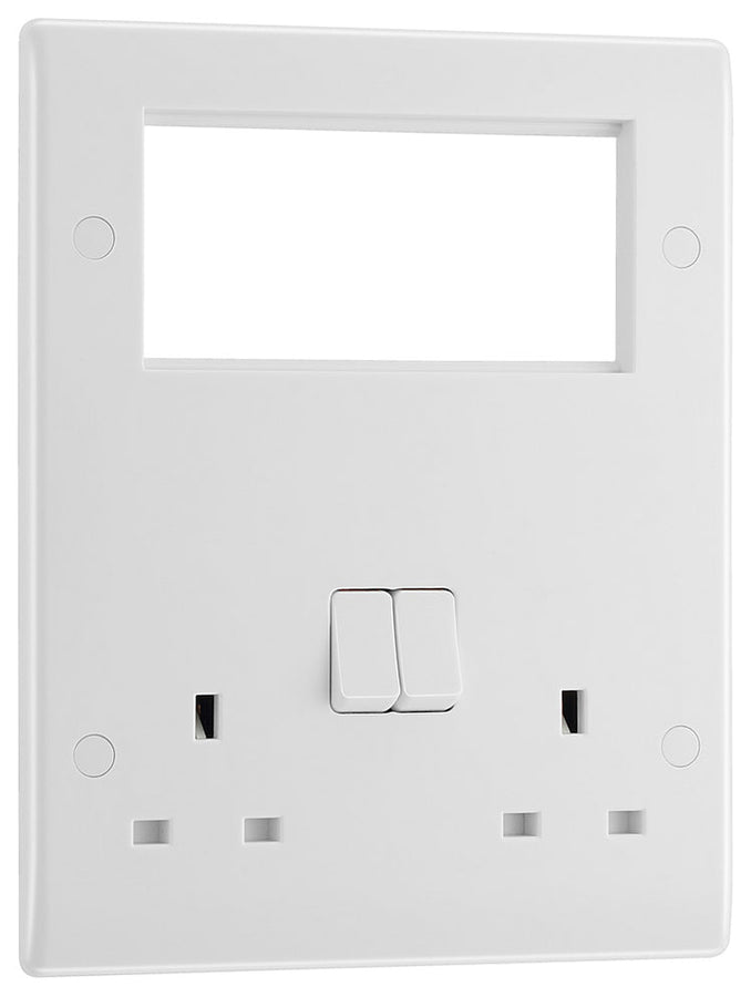 BG 822EM4 Rounded Edge | White | 2 Gang 4 Module Euro Module Combination Plate