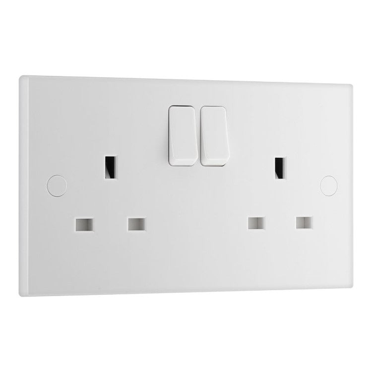 BG 922 Moulded Square Edge | White | 2 Gang 13A 1 Pole Switched Socket