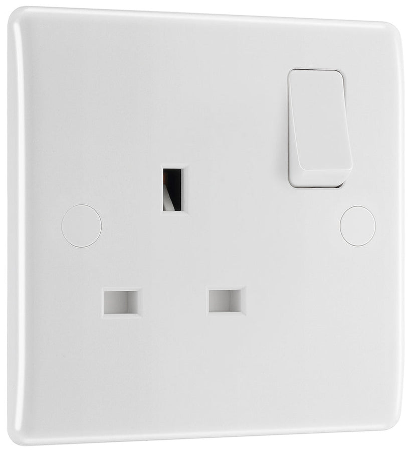 BG 821 Moulded Round Edge | White | 1 Gang 13A 1 Pole Switched Socket