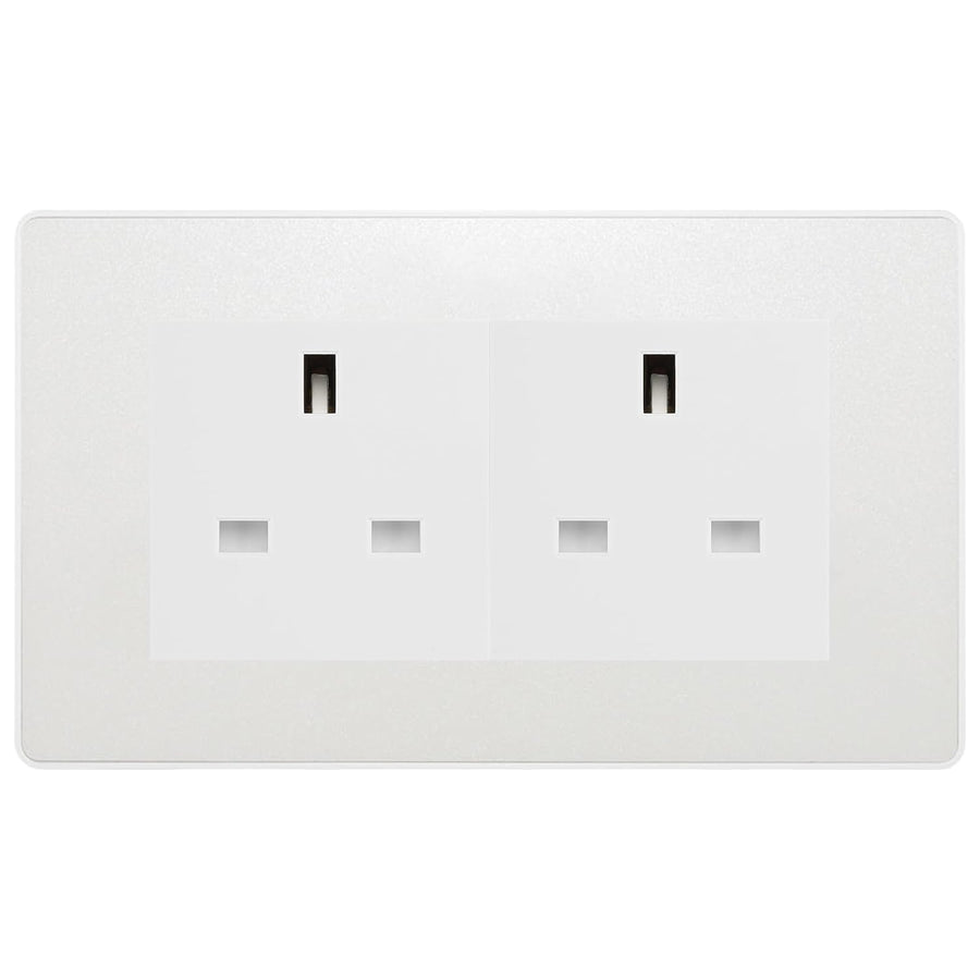 BG Evolve Pearlescent White 4 Gang 13A Unswitched Socket - PCDCL4GUSSW