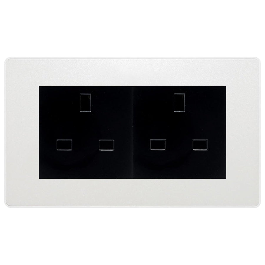 BG Evolve Pearlescent White 4 Gang 13A Unswitched Socket - PCDCL4GUSSB