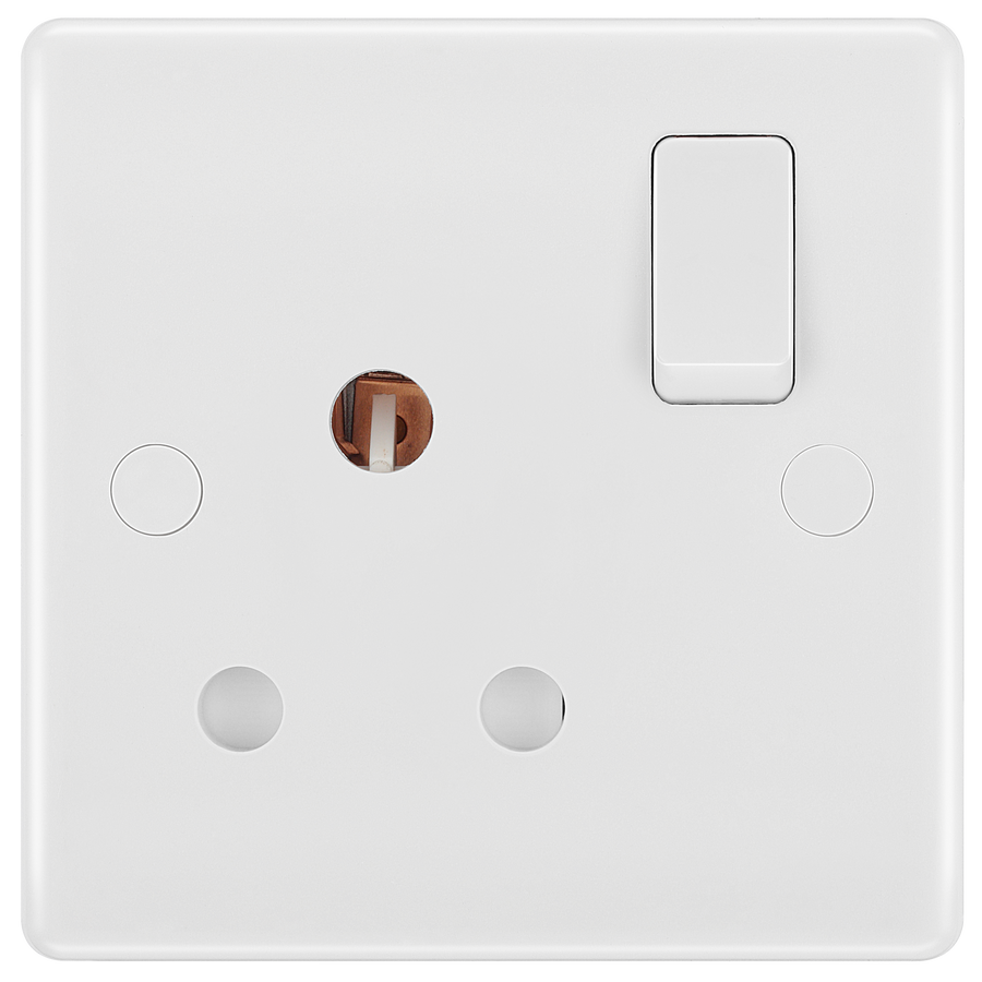 BG 899 Moulded Round Edge | White | 1 Gang 15A Switched Round Pin Socket