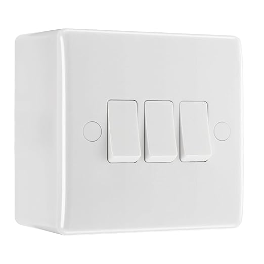 BG Nexus 3 Gang 20A 16AX Triple Wall Light Switch White & 50mm Pattress Back Box