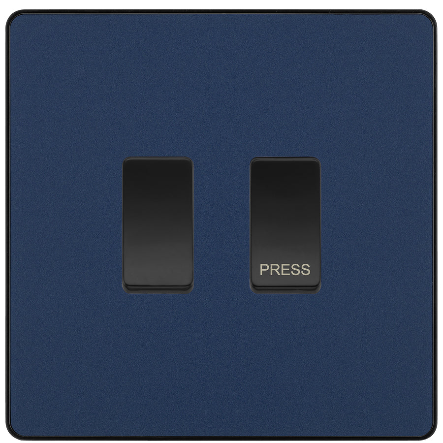 BG Evolve Matt Blue 2G Grid Switch Kit – 20A 2-Way & Retractive Press Module