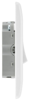 BG 846 Moulded Round Edge | White | 6 Gang 10AX 2 Way Plate Switch