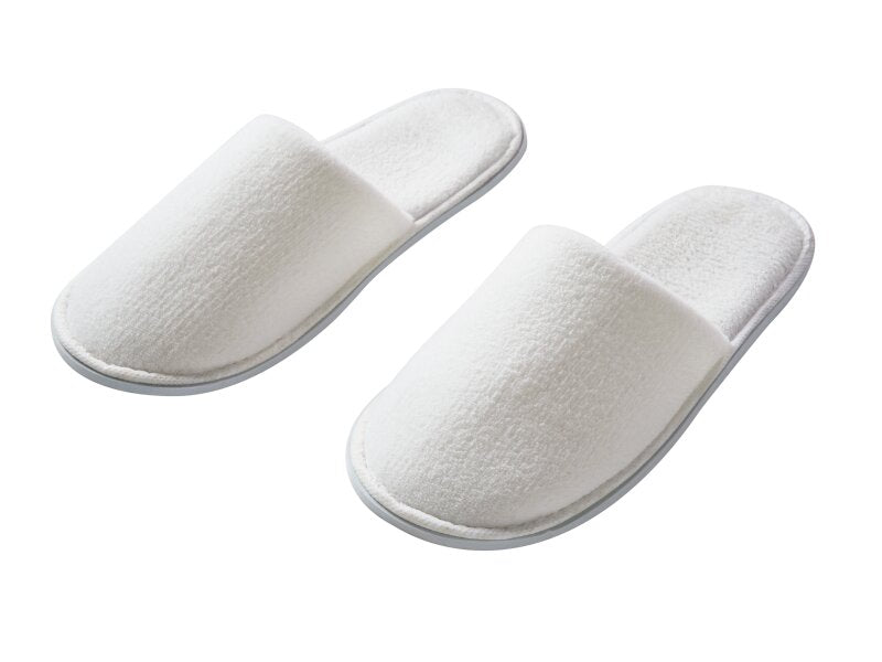 Corby Rossendale Closed Toe Disposable Slippers in White, Qty 100