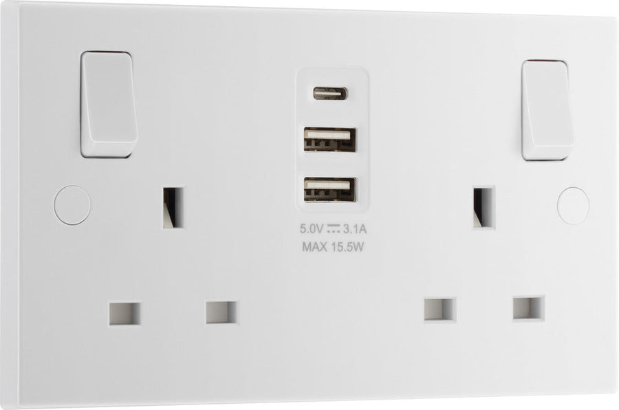 BG 922UAAC15 White Square Edge 13A Double Socket + 2xUSB A +1xUSB C(15W)