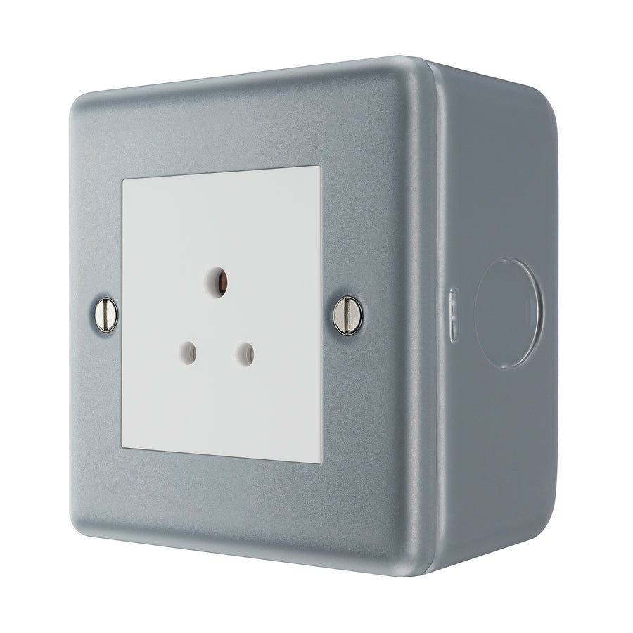 BG MC528 Metal Clad 2A Round Pin Unswitched Socket – The Electrical Outlets