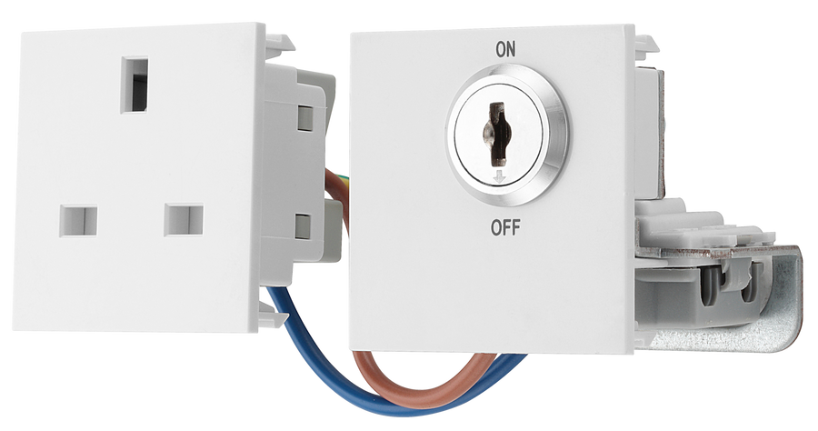 BG EMKYSWSW Euro Module 13A DP Key Controlled Switched Socket - White ...