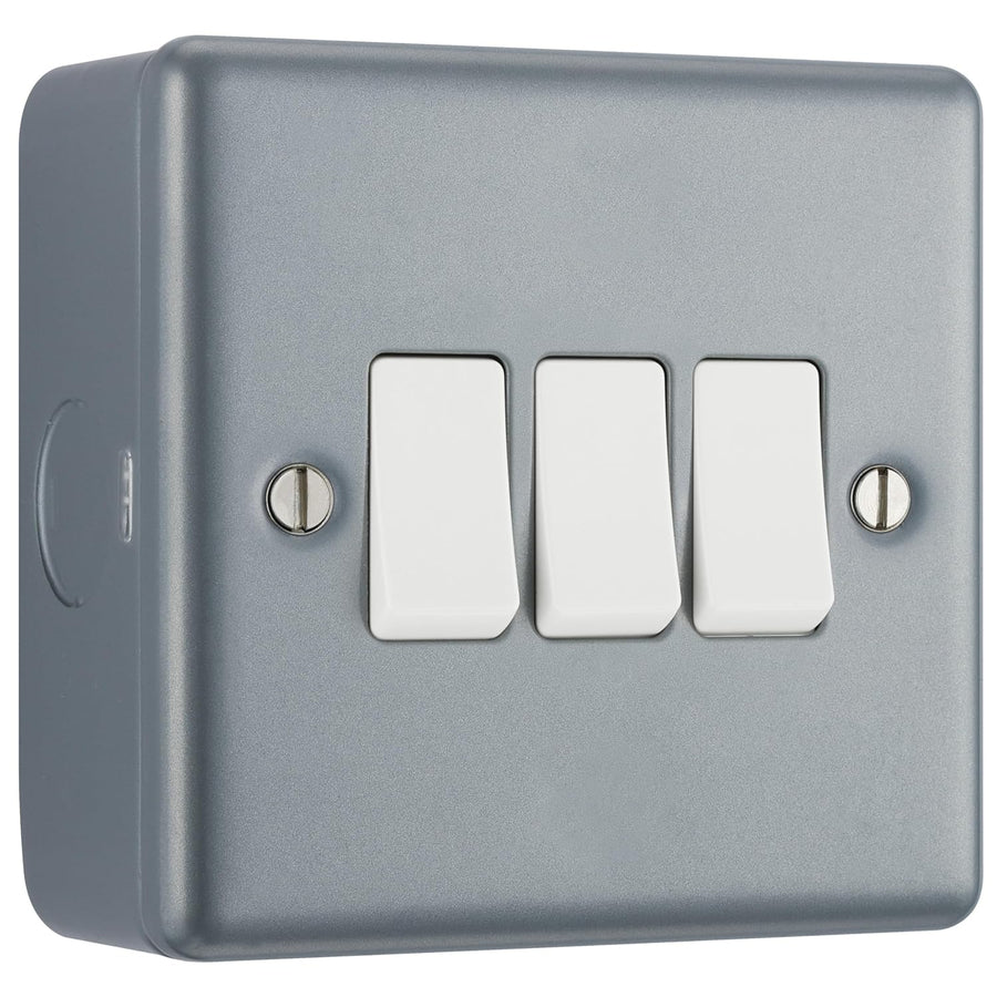 BG MC543 Metal Clad 20A 16AX 2 Way Triple Light Switch