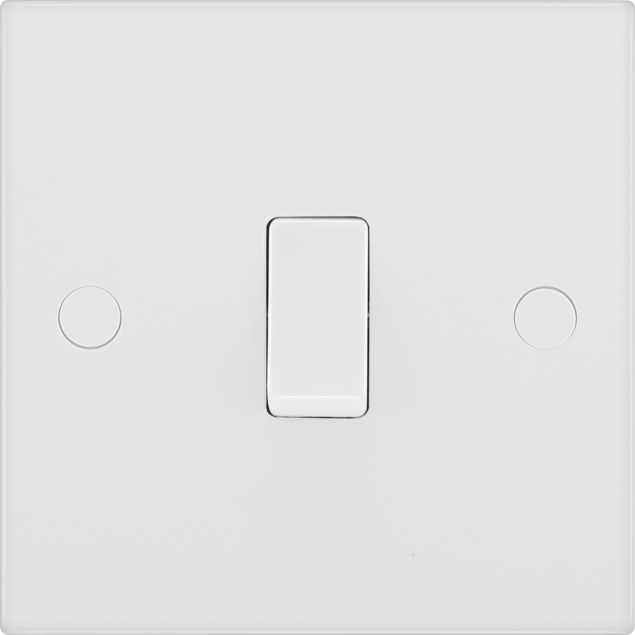 BG 913 Moulded Square Edge | White | 1 Gang 10AX Intermediate Plate Switch