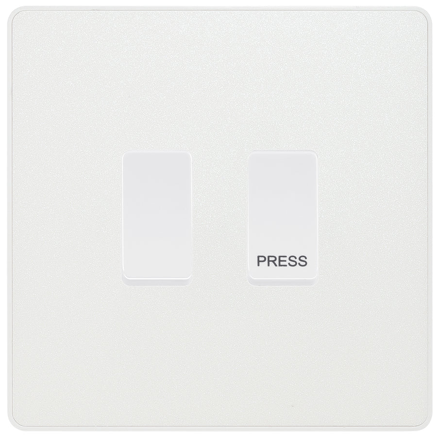 BG Evolve Pearlescent White 2G Grid Switch – 20A 2-Way & Retractive Press Module